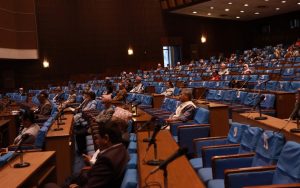 राप्रपा सांसदले गरे संसद् बहिस्कार