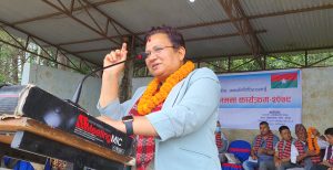 जनताको सेवामा समर्पित भएर काम गर्नुस् : मन्त्री भुसाल