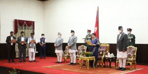 नवनियुक्त तीन मन्त्रीले लिए शपथ