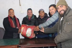 विप्लवलाई कोदोको पिठो उपहार