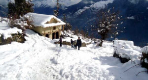 मधेशमा हुस्सुकै प्रकोप, हिमपातले पहाडमा जनजीवन प्रभावित