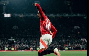 डियालोको ह्याट्रिक, युनाइटेडको जित