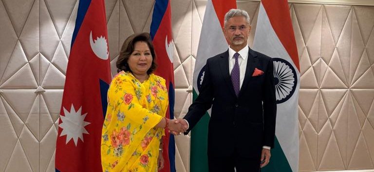 आपसी सम्बन्ध सुधारका विषयमा परराष्ट्रमन्त्री राणा र भारतीय समकक्षीबीच वार्ता