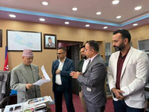 कोरियाको एनओसी खुलाउन माग गर्दै केक्यानका प्रतिनिधिले भेटे शिक्षामन्त्री