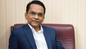 विश्व पौडेलको योग्यतामा प्रश्न उठाउँदै रिट दायर