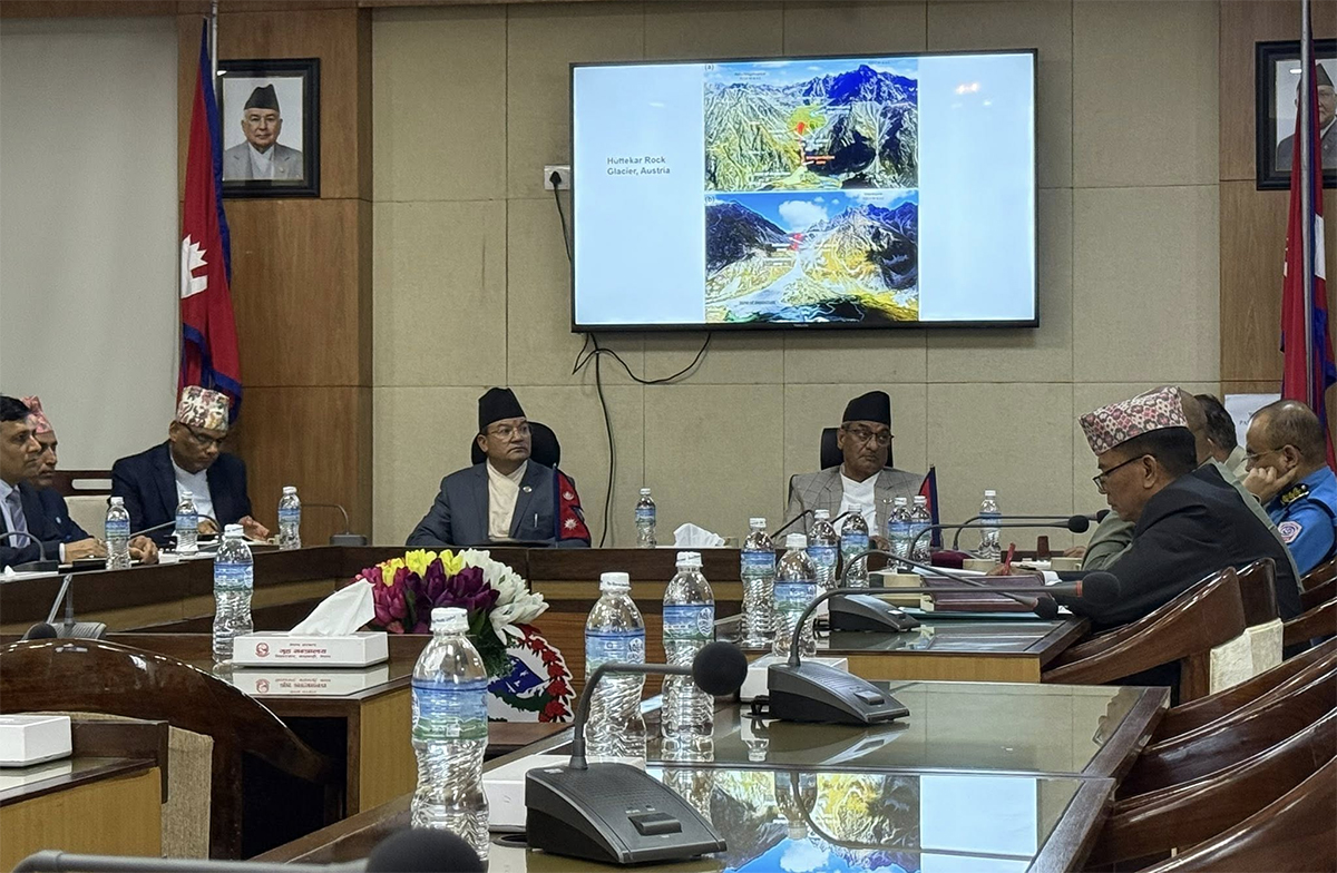 हुम्लाको बाढी प्रभावित क्षेत्रमा तत्काल राहत उपलब्ध गराउन गृहमन्त्रीको निर्देशन