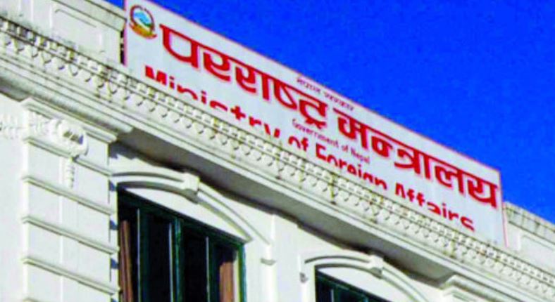 १७ लाख ३० हजार नेपाली छन् मध्यपूर्वमा, उनीहरूको सुरक्षाका लागि के गर्दैछ सरकार?