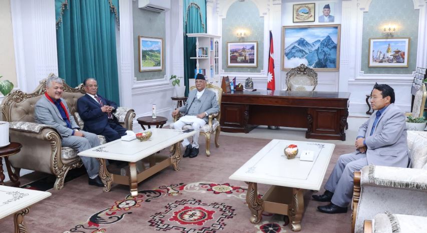 टीआरसीमा छलफल गर्न जुटे ओली-प्रचण्ड