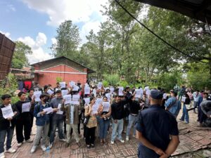 कोरिया उच्च शिक्षा को लागि प्रक्रिया गरेका हजारौ बिद्यार्थी आन्दोलित, आन्दोलन सानोठिमी भक्तपुर NOC शाखामा हुदै।