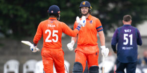 नेदरल्यान्ड्ससँग पहिलो खेल खेल्दै नेपाल