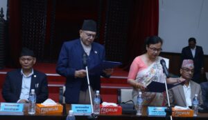 ईश्वरीदेवी न्यौपानेले लिइन् राज्य व्यवस्था समिति सभापतिको शपथ र नियुक्ति