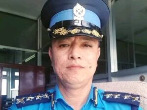 अवकाशमा जाँदै प्रहरी महानिरीक्षक थापा, खापुङले कार्यभार सम्हाल्ने