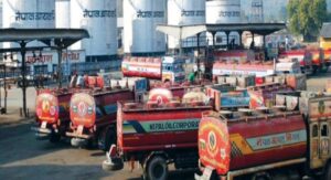 पेट्रोलको मूल्य बढ्यो, डिजेलको घट्यो