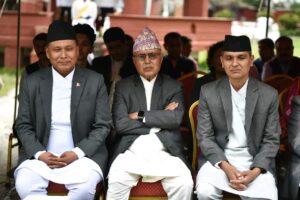 तीन मन्त्रीले लिए शपथ