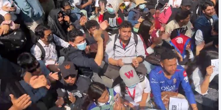 इटहरीमा गोली लागेर २ जना प्रदर्शनकारीको मृत्युु