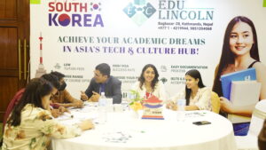 विद्यार्थीले पाए एकै ठाउँमा परामर्श