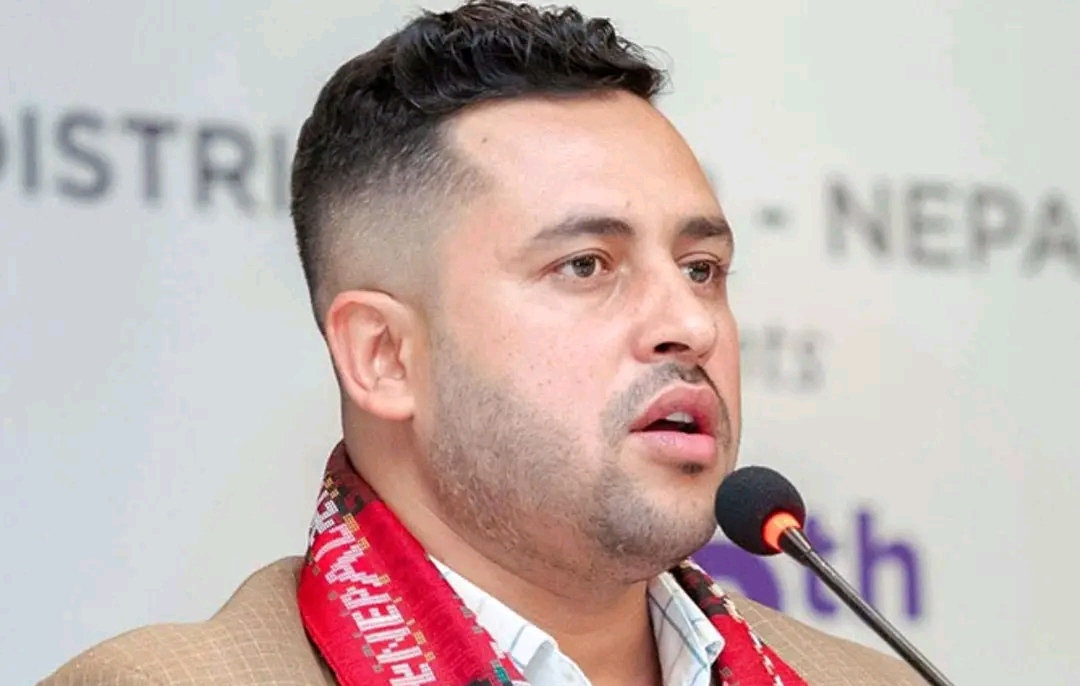 युवा नेता सुरज खरेलले गरे एमाले परित्याग