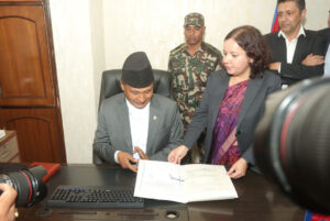 मुलुकलाई समृद्धितर्फ अघि बढाउन कटिवद्ध छुः मन्त्री घिसिङ