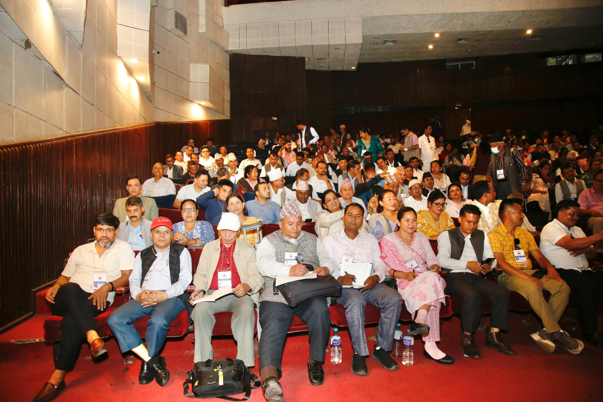 माओवादी नेताहरुले भने: पार्टी रुपान्तरण हुनुपर्छ, नत्र समाप्त हुन्छ