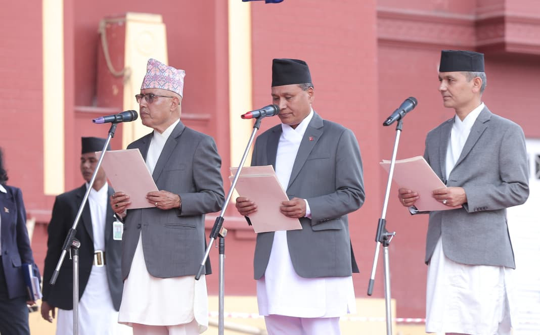 अर्थतन्त्र सुधारको खाका कोरेका पूर्व प्रशासकलाई अर्थमन्त्रीको जिम्मेवारी