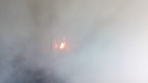 कैलालीमा जुत्ताचप्पलको गोदाममा आगलागी