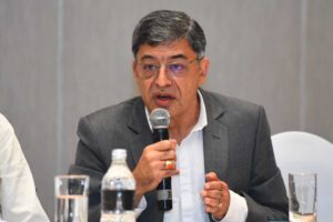 निजी क्षेत्रलाई उठाउन ‘रिफाइनान्सिङ’ जरुरीः दीपक मल्होत्रा