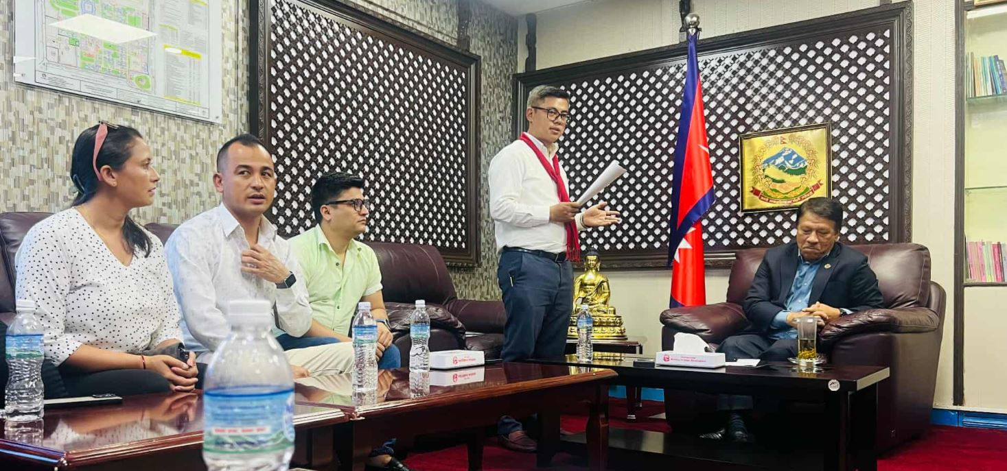 युवा संघले कार्यवाहक प्रधानमन्त्रीलाई बुझायो ध्यानाकर्षण