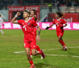 साम्बाबिनै भारतविरुद्ध भिड्दै नेपाली महिला टोली