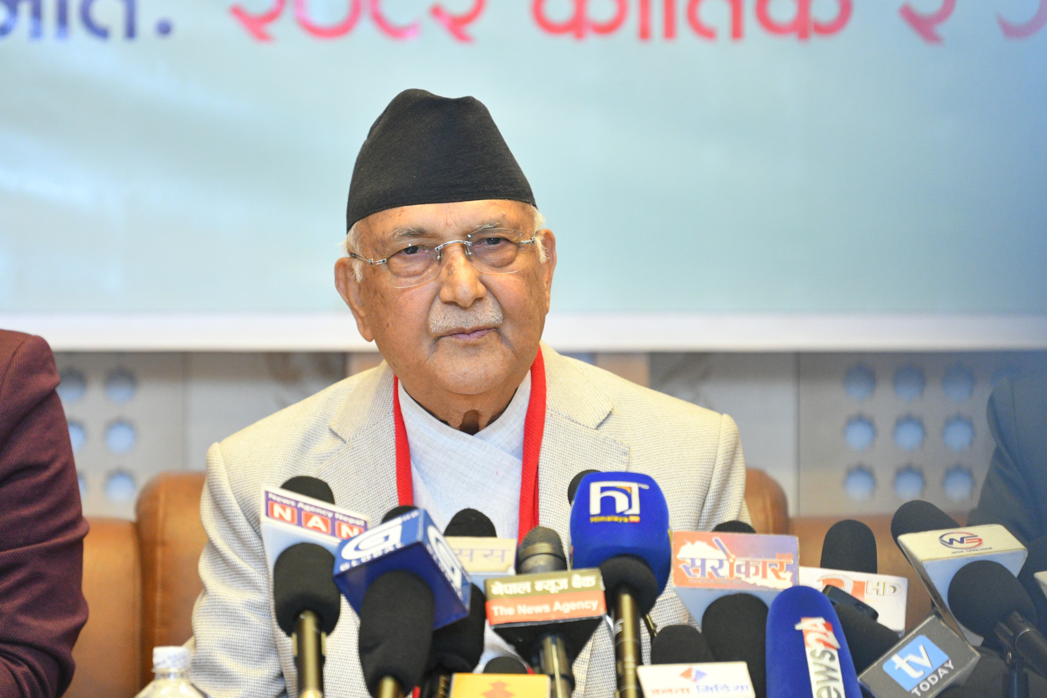 यस्तै हो भने केपी ओली फेरि प्रधानमन्त्री हुने सम्भावना छ : ओली