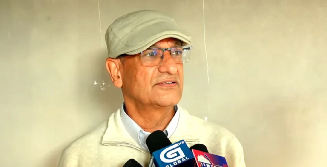 जाँचबुझ आयोगलाई आज बयान दिँदै रमेश लेखक