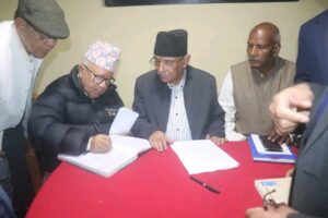 ‘वाम एकताको इन्जिनबाट फेरि शक्ति केन्द्रमा प्रचण्ड’