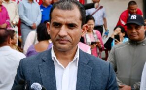 माओवादी शब्द नरहदैमा माओवाद र जनयुद्ध नरहने भन्ने हुँदैन : माधव सापकोटा