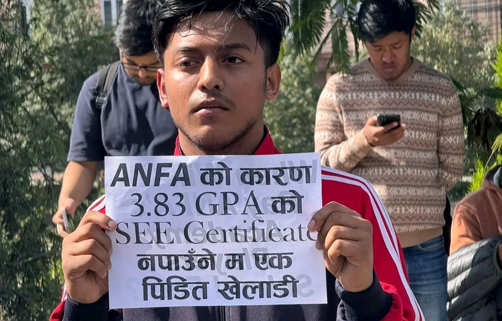 ३ वर्षदेखि ए डिभिजन लिग नभएको विरोधमा खेलाडीले गरे प्रदर्शन