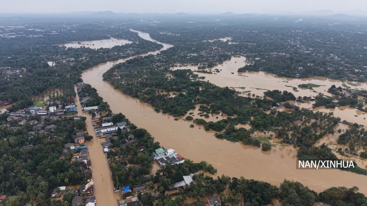 बाढी पहिरोमा परी श्रीलंकामा १५३ को मृत्यु, १९१ जना अझै बेपत्ता