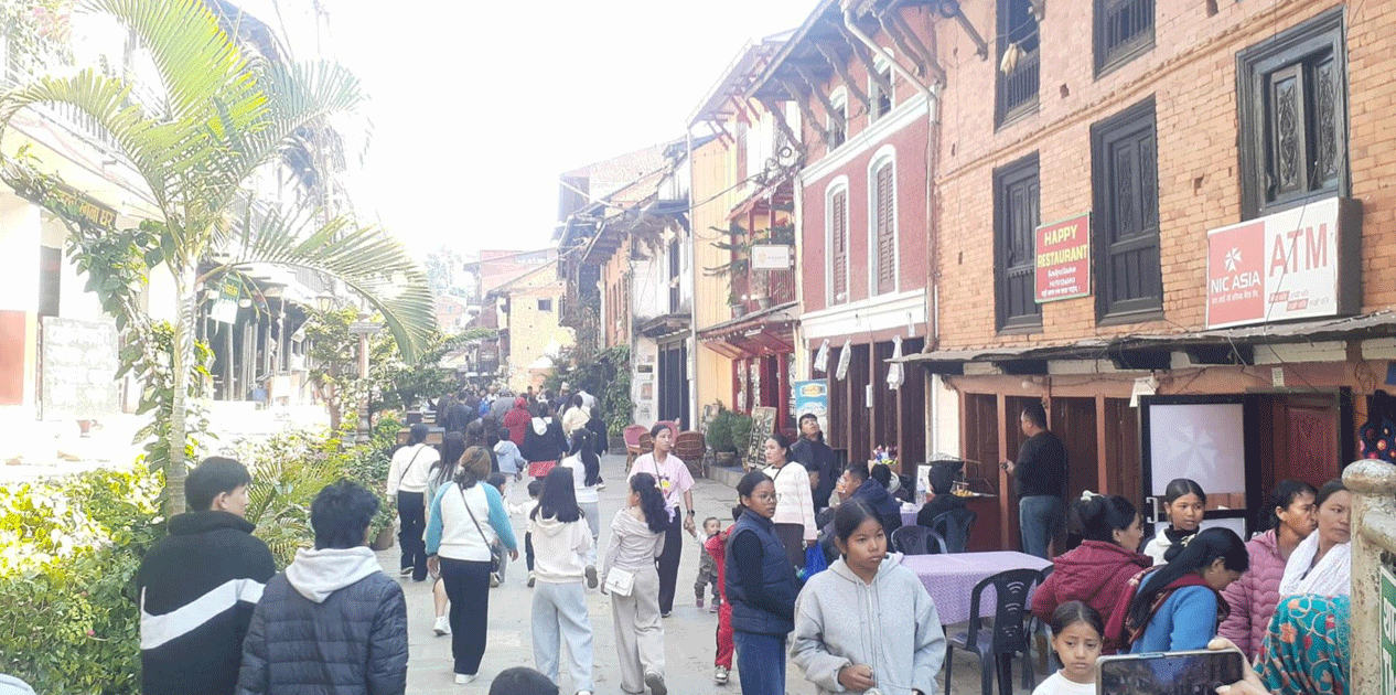 तीन वटा होटललाई जरिवाना