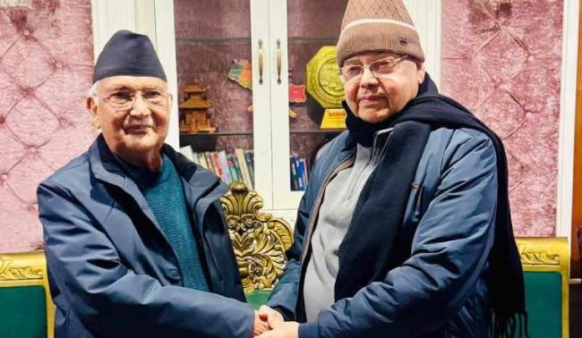 गुण्डुमा झलनाथसँग ओलीको भेटवार्ता, के विषयमा भयो कुराकानी?