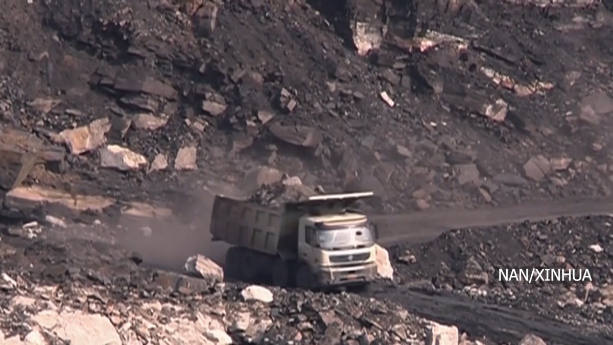 अक्टोबरमा भारतको औद्योगिक उत्पादन ०.४ प्रतिशतमा झर्‍यो