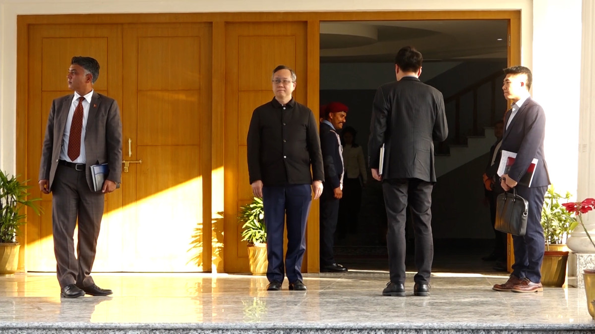 प्रधानमन्त्रीसँग चिनियाँ राजदुतको शिष्टाचार भेट