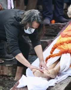 मेयर बालेन शाहका बुबा रामनारायण शाहको निधन, आर्यघाटमा अन्त्यष्टि