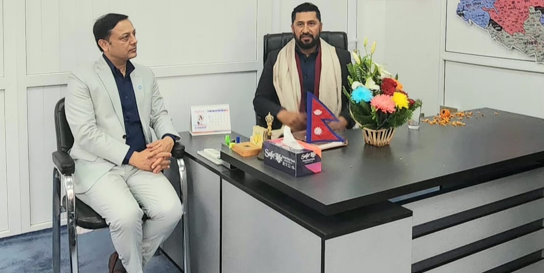 २६१ दिनपछि पार्टी कार्यालयमा रवि लामिछाने