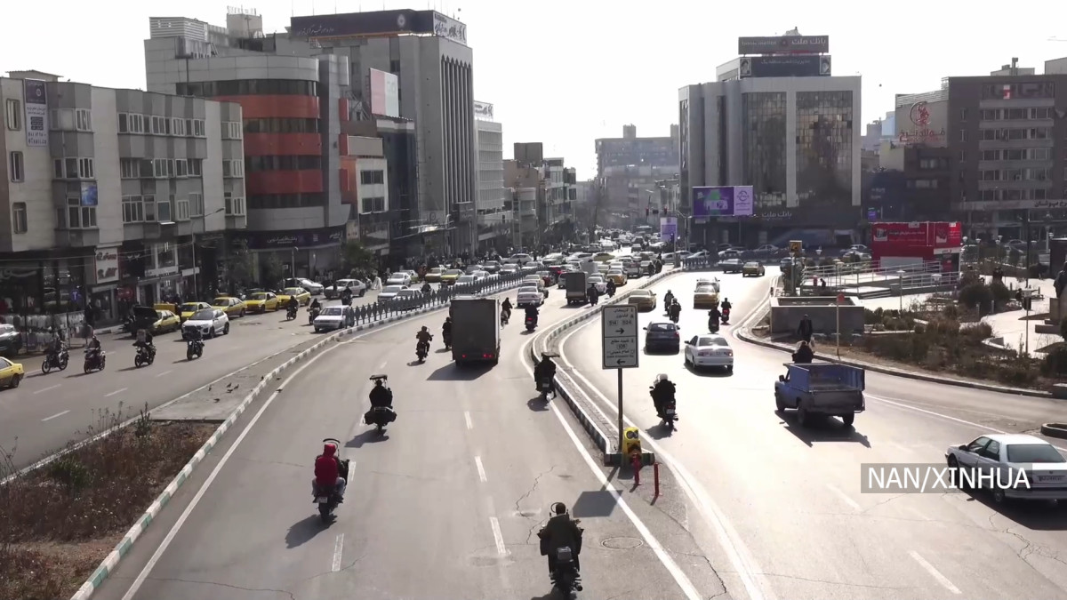 अमेरिका–इरान तनाव उत्कर्षमाः इरानद्वारा सैन्य शतर्कता र १ हजार ड्रोन प्रदर्शन