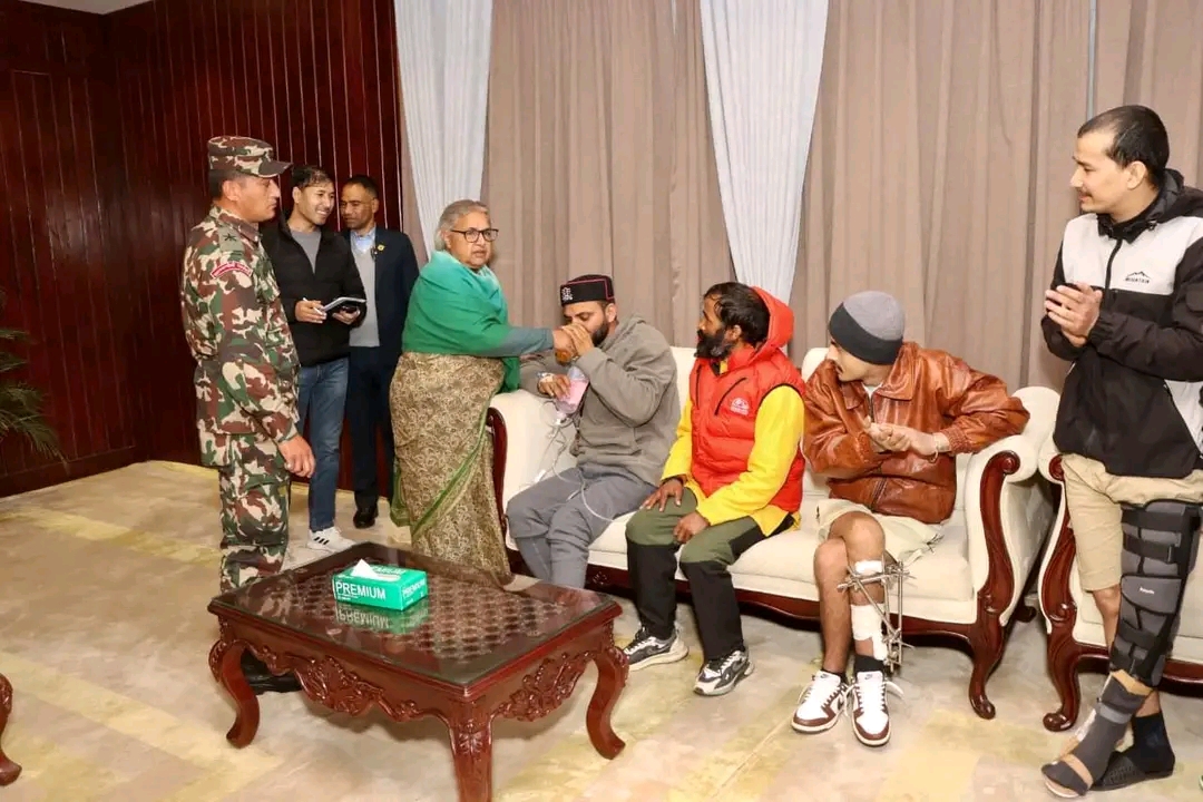 ११ दिनपछि निकोलसको अनसन तोडियो