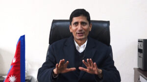 स्वास्थ्य बीमा कार्यक्रमको एक दशकः स्रोतको अभाव गहिरिँदै