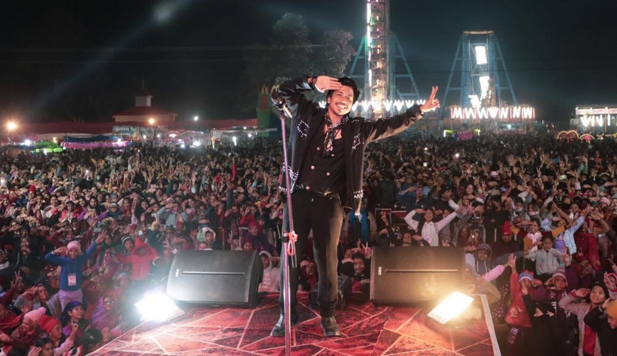 गायक ‘सपुत’लाई जन्मस्थलोको दर्शकले साथदिँदा …