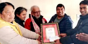 पत्रकार पिटरलाई इच्छुक पत्रकारिता पुरस्कार