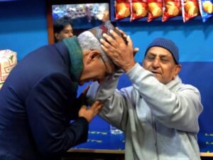 उम्मेदवारको पदचाप : घरदैलो पुगिरहेका रवीन्द्र मिश्र