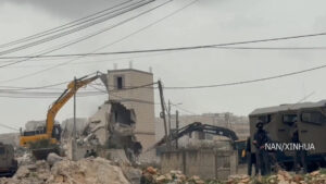 इजरायली सेनाद्वारा गाजाको ‘यल्लो लाइन’ नजिकै लडाकूको हत्या, वेस्ट बैंकमा घरहरू भत्काउने कार्य जारी