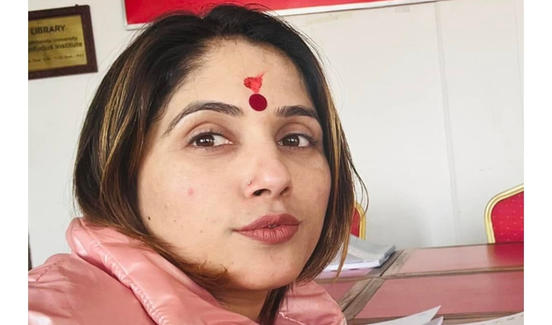 टिकटकर तुलसा अधिकारी ठगी र सम्पत्ति शुद्धीकरणको कसुरमा जोडिइन्