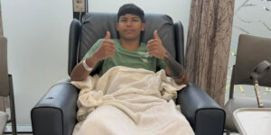 साम्बाले न्युजिल्यान्डमै गराइन् घुँडाको शल्यक्रिया