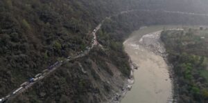 पृथ्वी राजमार्गमा डेढ घण्टादेखि ट्राफिक जाम